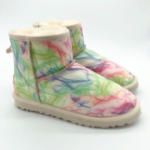 Agba ọhụrụ ụmụ nwanyị egwurugwu Soft Comfy Custom Lady Winter Warm Laser Snow Boots