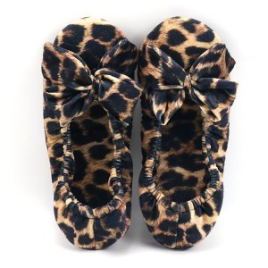 Pantoufles de ballet léopard pour femmes confortables et douces à la mode