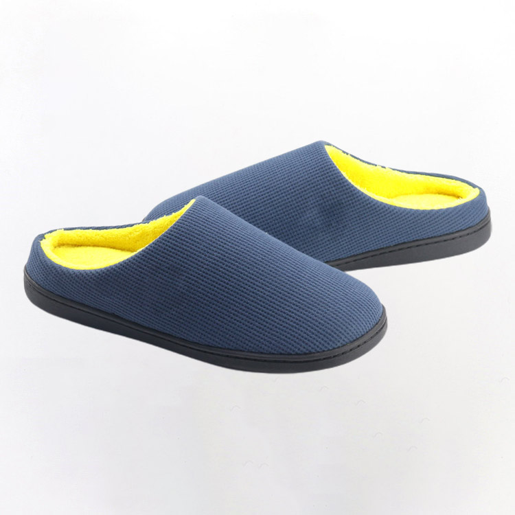 Mga Lalaki nga Winter Soft Memory Foam Indoor Slippers Featured Image