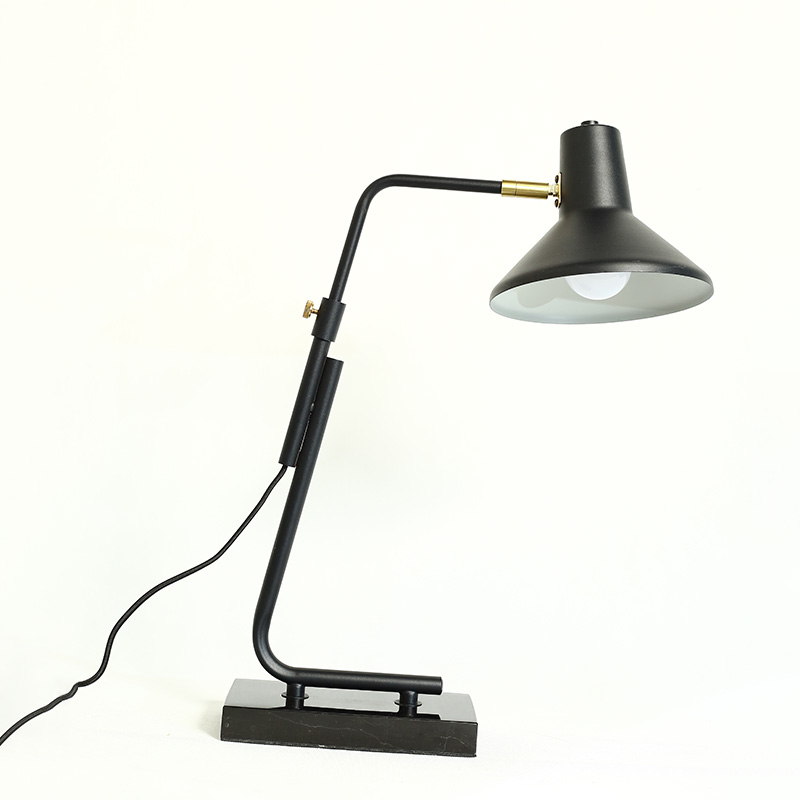 Lámpara de mesa de dormitorio escandinavo lámpara de noche lámpara de escritorio creativa
