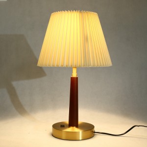 Ins style pleated American vintage light luxury bedroom study vertical floor lamp