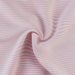 Vente chaude Chine Manufacture Supply 65% ​​Polyester 35% Coton Tissu Oxford teint en fil pour chemise