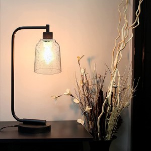 Настільна лампа ручної роботи з видувного натрієвого скла спеціальної форми