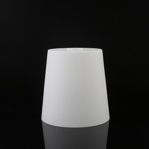 Ručně vyráběný foukaný opálově bílý závěsný kryt na nástěnnou lampu ve tvaru šálku
