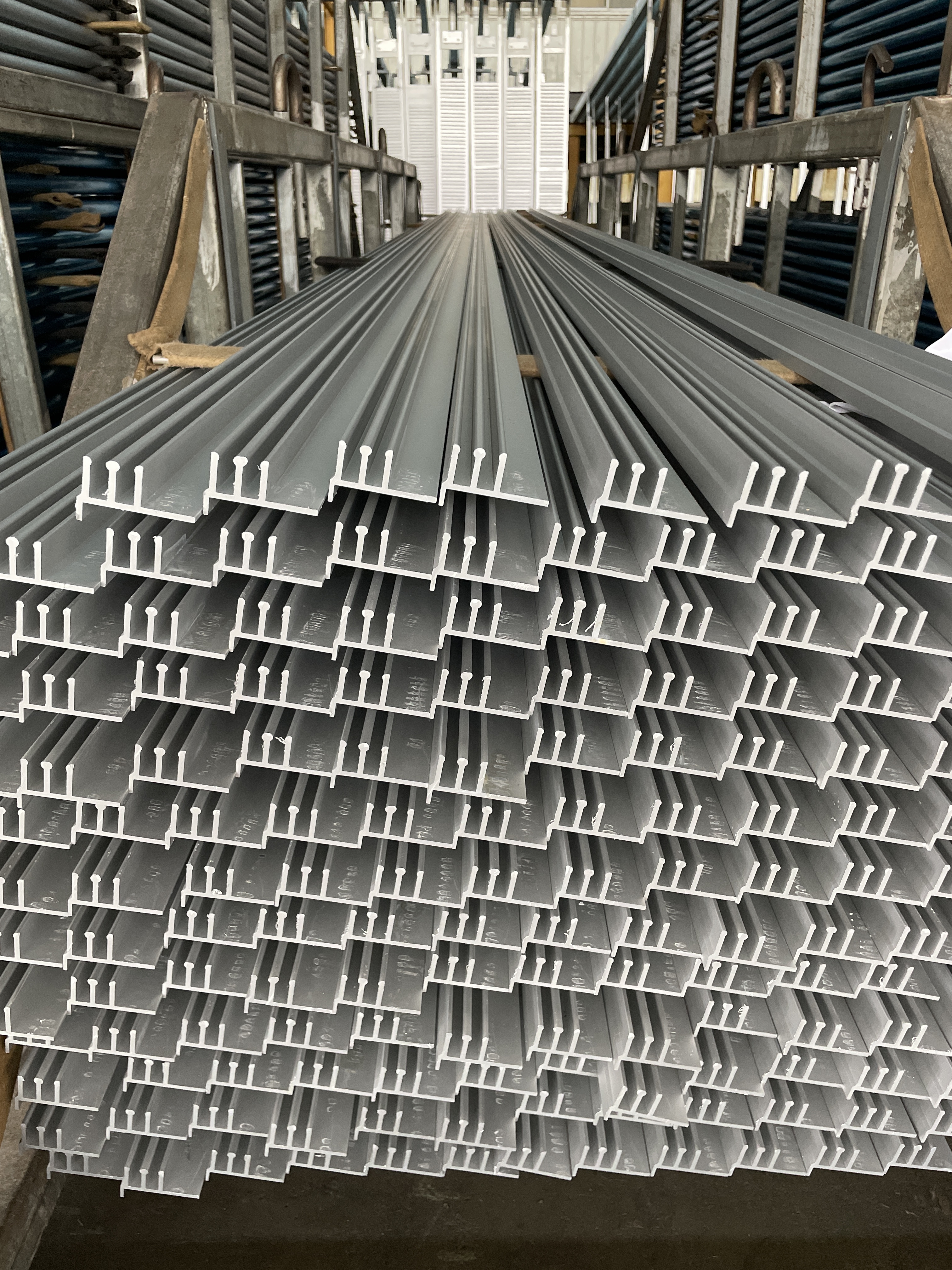 Aluminum Prices Expected to Maintain Volatile Strength