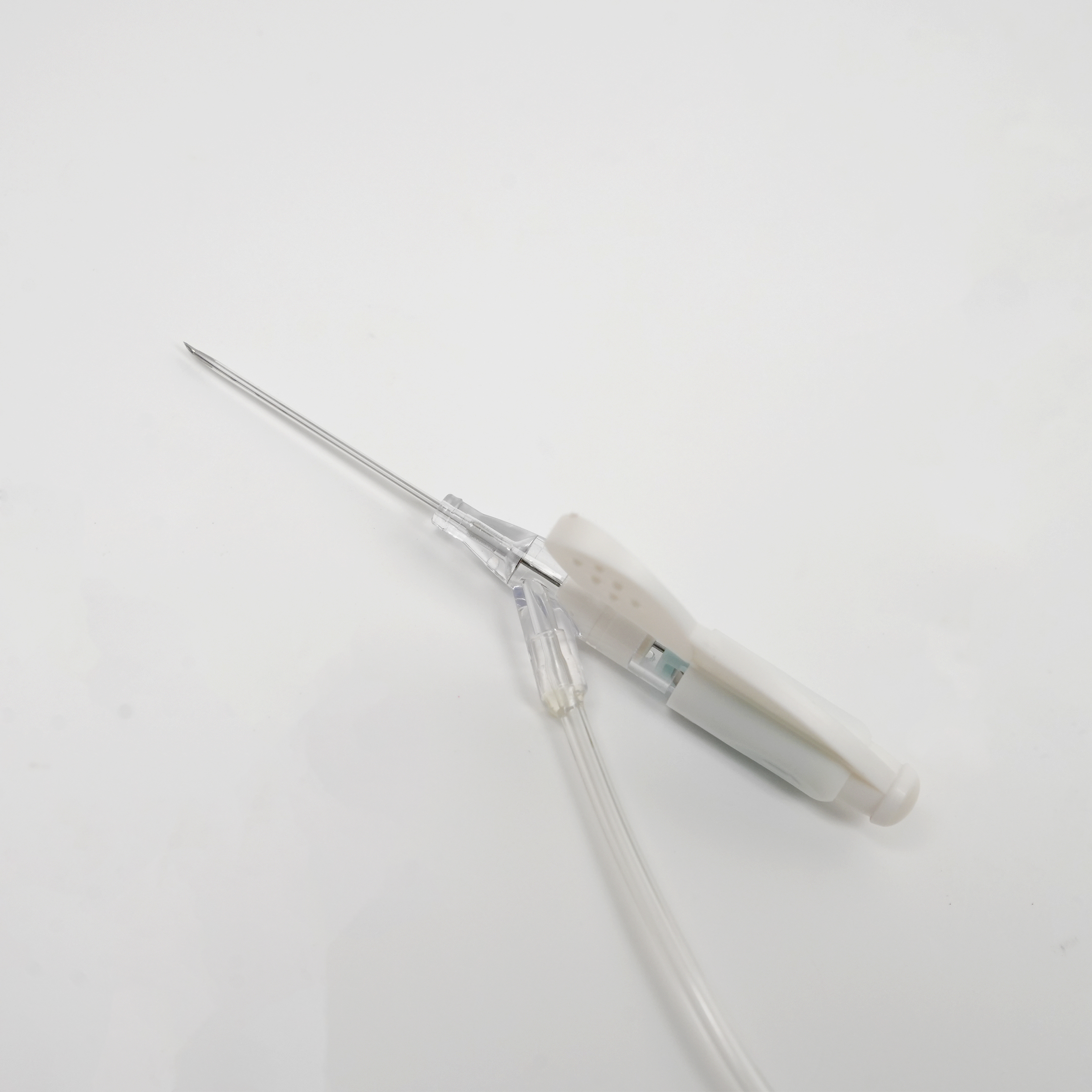 Endotracheal Tube: Uses, Procedure, Risks, and More