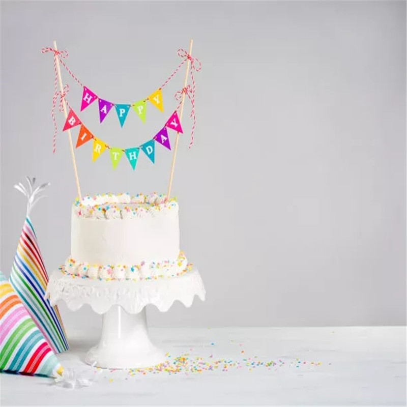 Decoracións coloridas para tartas para a festa de aniversario de voda