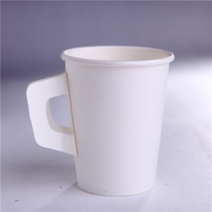 Individualus vienkartinis popierinis puodelis su rankena kavos gėrimui