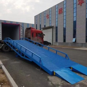 8 Ton 10 Ton 12 Ton Mobile Hydraulic Loading At Unloading Ramp Movable Forklift Yard Dock Para sa Truck Container