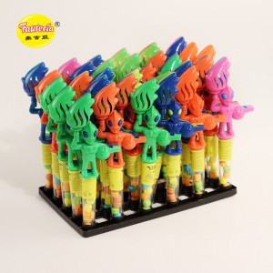 Gula-gula mainan model ultraman loceng bola keranjang Faurecia dengan gula-gula berwarna-warni