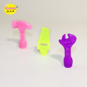 Faurecia, o brinquedo modelo caixa de ferramentas com doces coloridos