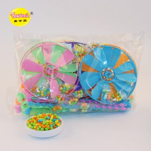 Faurecia manual melancarkan mainan kipas dengan gula-gula berwarna-warni