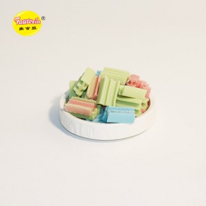 Mașină de curse de viteză Faurecia model de gumă de mestecat bomboane de jucărie