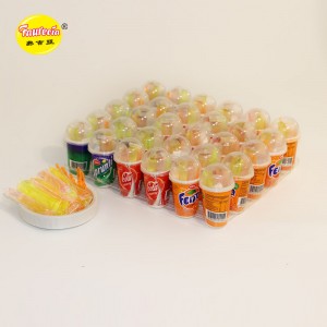 포레시아 콜라 스프라이트 환타 컵 과일 젤리와 플라스틱 포크
