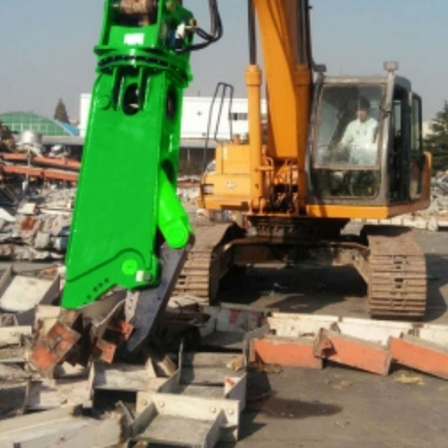 KarlShield Hydraulic Shears for Construction & Demolition Recycling