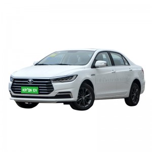 Byd Qin nieuwe energie vierwielige hogesnelheidsauto