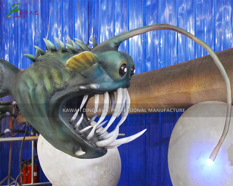Океан Парк AM-1649 үчүн ылайыкташтырылган LED Light Top Quality Deep Sea Fish статуясы