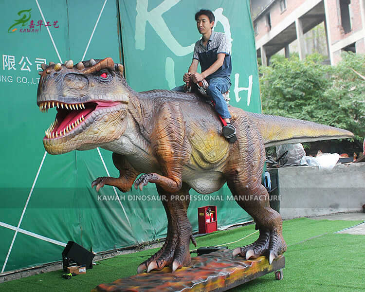 Zazakely fialamboly mitaingina Animatronic Dinosaur Ride Dinosaur Theme Park ho an'ny daholobe ADR-708
