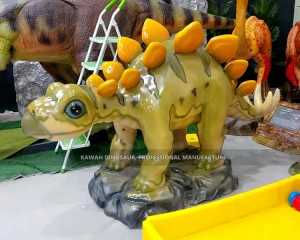 Customzied nette grüne Stegosaurus-Fiberglas-Dinosaurier-Statue für Verkauf FP-2415