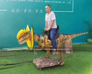 Reic factaraidh Dilophosaurus Ride Dinosaur Animatronic Ride Pàirc Cuspair Dino Bathar ADR-726