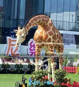 Life Size Giraffe Statue Animatronic Animal AA-1250