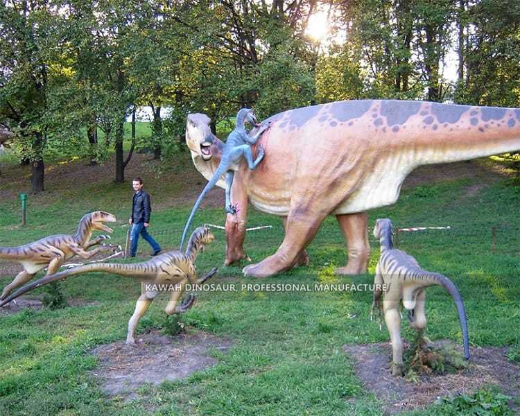 쥬라기 세계 현실적인 공룡 AD-023과 싸우는 애니마트로닉스 공룡
