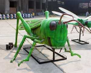 پارڪ جي سجاڳي حقيقي ماڪڙ بگ ڪيڙا Insect Animatronic Locust Statue Customize AI-1450