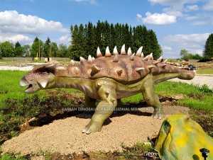 Räätälöidyt dinosaurukset elämän kokoinen dinosauruksen patsas Animatronic dinosaurus Ankylosaurus AD-071