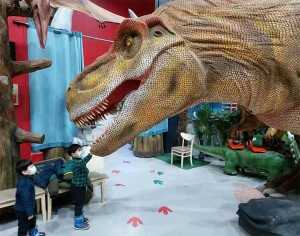 AD-607 စင်မြင့်ရှိုးအတွက် ဧရာမဒိုင်နိုဆော T-Rex စိတ်ကြိုက်ပြုလုပ်ထားသော Animatronic Dinosaur