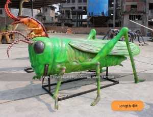 پارک کی سجاوٹ حقیقت پسند ٹڈی بگ کیڑے کیڑے اینیمیٹرونک ٹڈی کا مجسمہ AI-1450 کو حسب ضرورت بنائیں