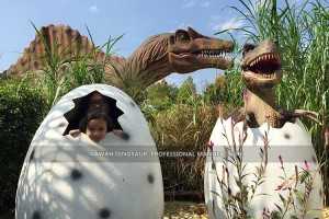 Аніматронне яйце динозавра, налаштоване для парку динозаврів. Безкоштовна пропозиція PA-1919