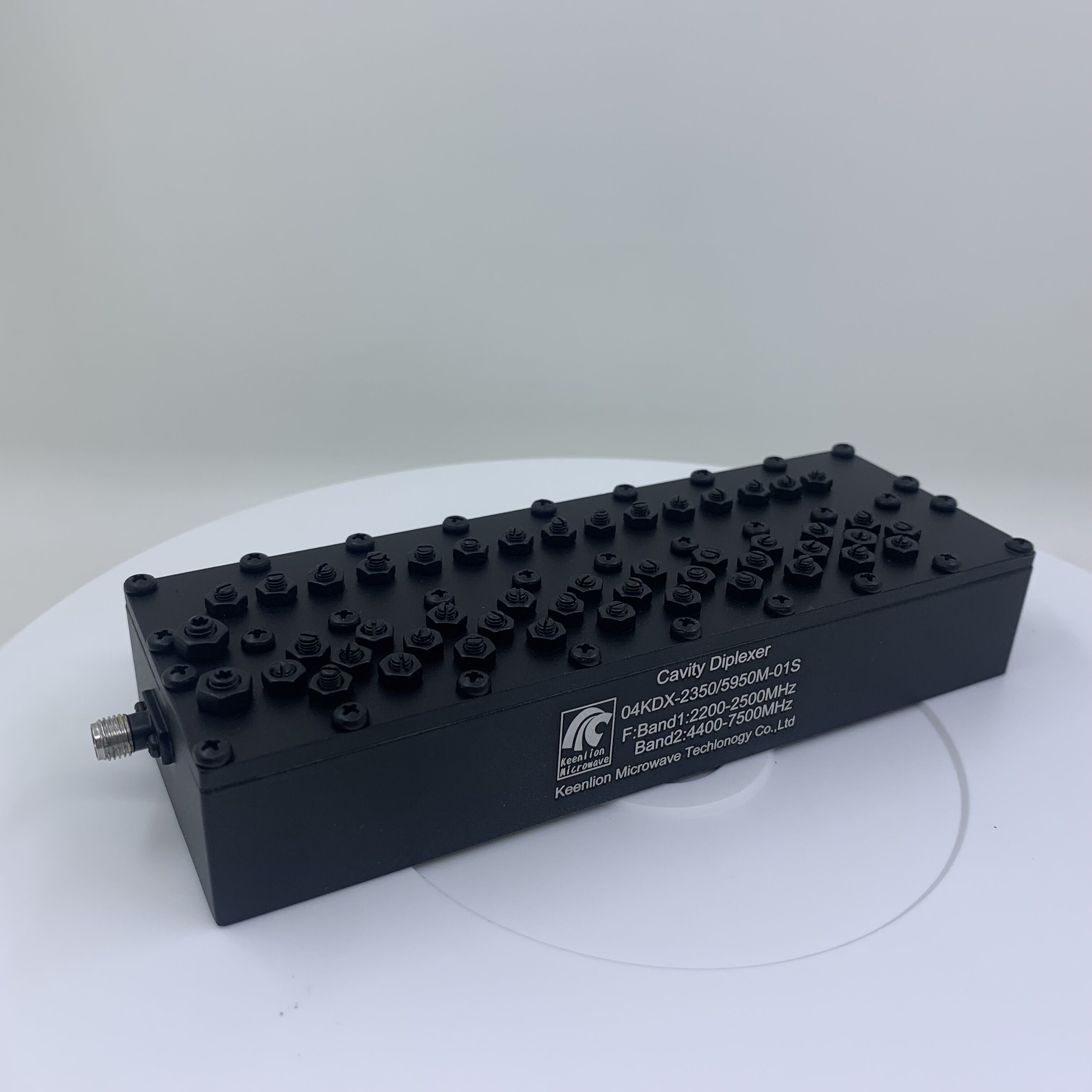 Surface-mount resistive and Wilkinson power dividers for demanding uses introduced by Smiths Interconnect | Military Aerospace