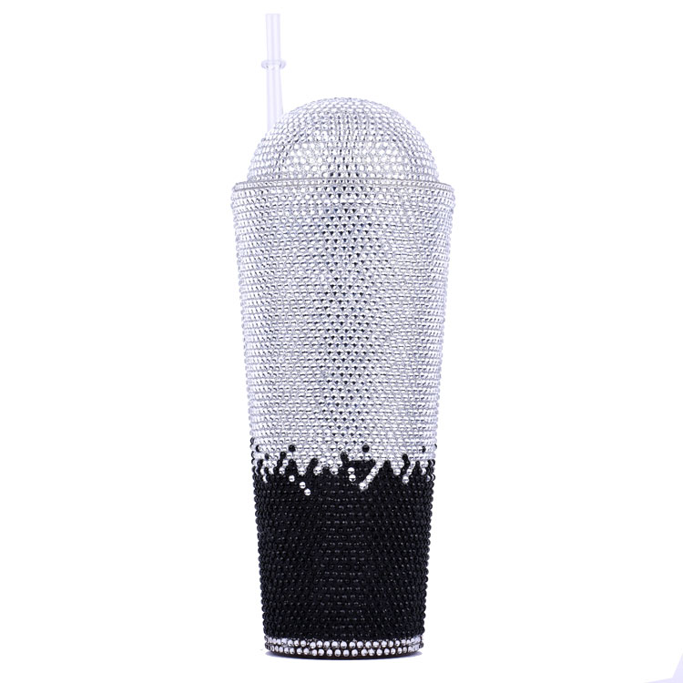 24 унции Персонализирано лого Bling Напитка Двойна стена PS Пластмасова чаша с блясък от кристали Представено изображение
