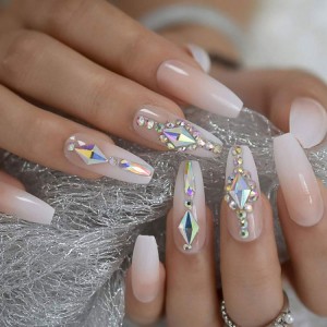 නියපොතු අලංකාර කිරීම සඳහා AB වර්ණ ඉඟුරු සහිත 24pcs Crystal Luxury Fake Nails