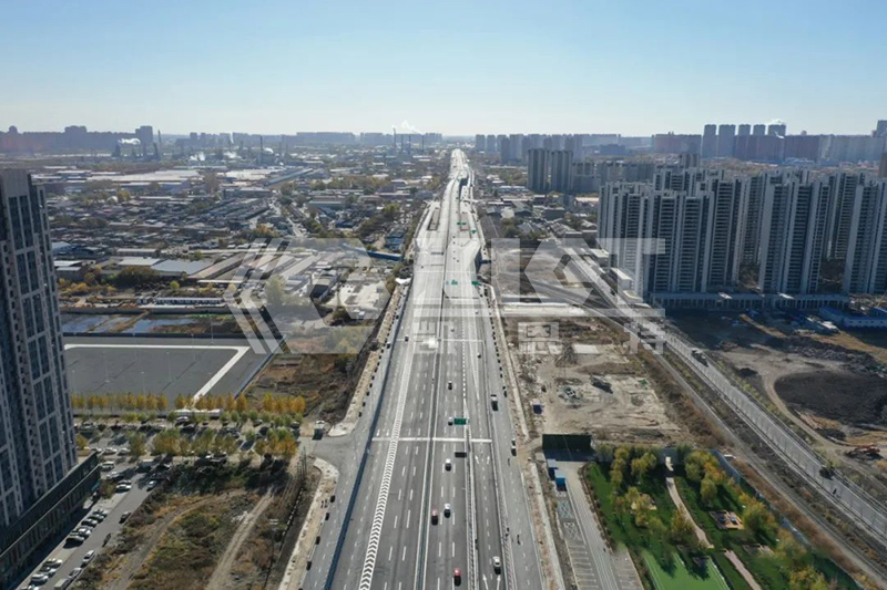 Projecte de reconstrucció d'elevació rotativa a l'autopista del tercer anell est de Harbin