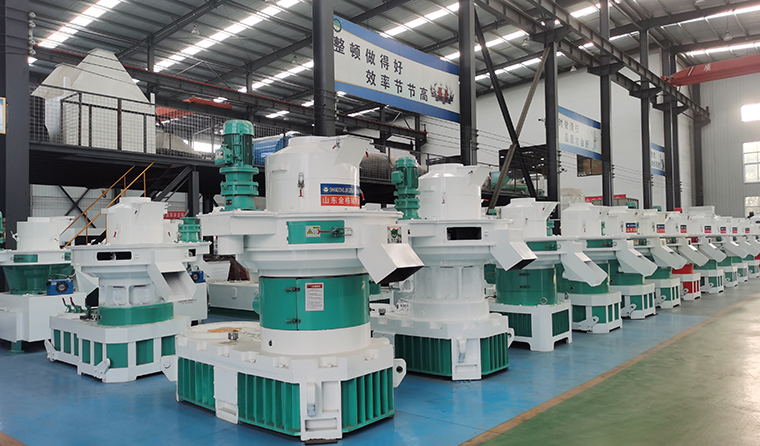 What should we pay attention to during the operation of the wood pellet machine