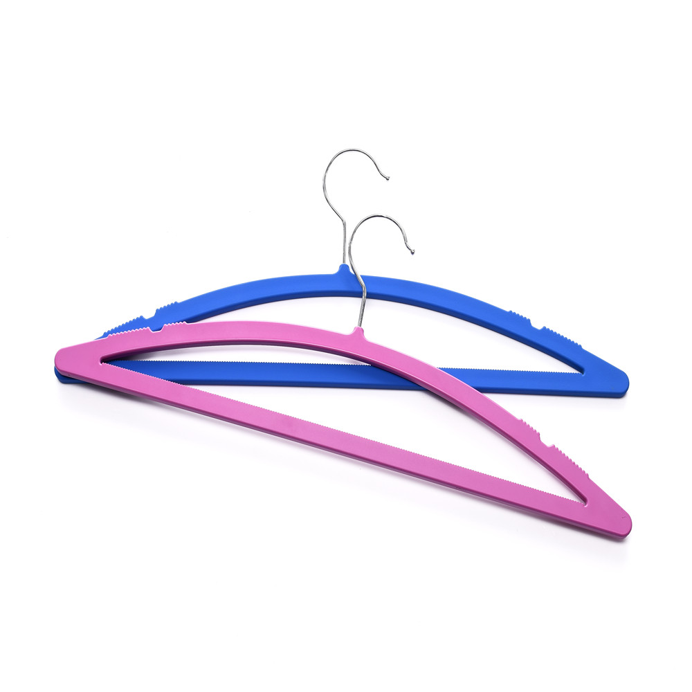 Ndị na-emepụta Hanger ultra thin crescent plastic hangers maka uwe
