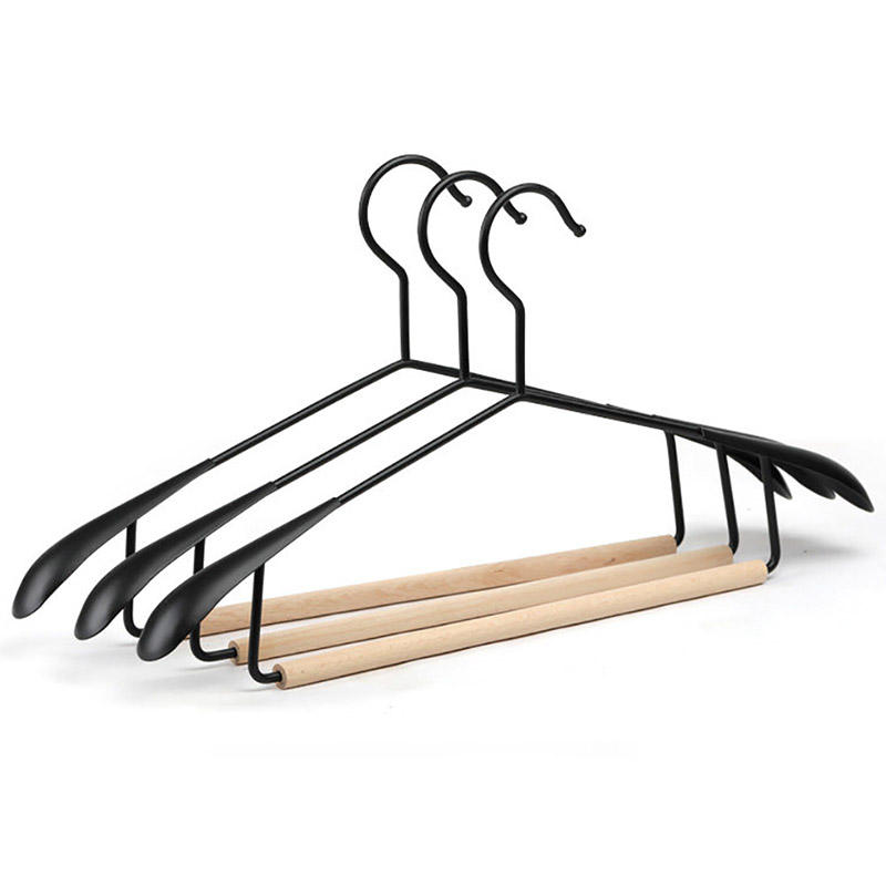 New wide shoulder metal clothes hangers with wooden anti slip pants hanger