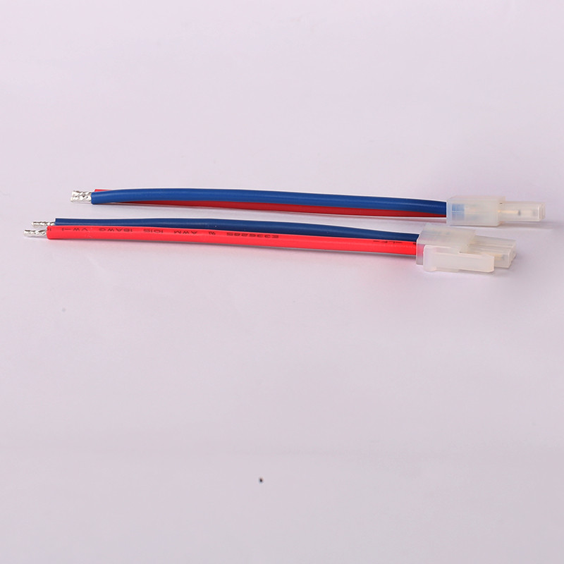 Pemasangan kabel abah-abah wayar mainan bateri bahan PVC