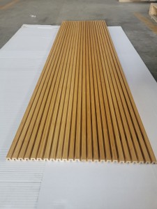Veshje e parapërgatitur e murit dhe tavanit me bambu të pastër