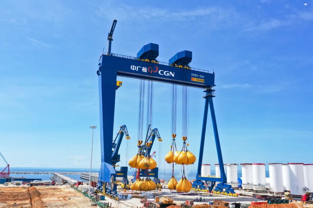 KORIG CRANES leverte den største innenlandske offshore vindkrafthjemmehavnen