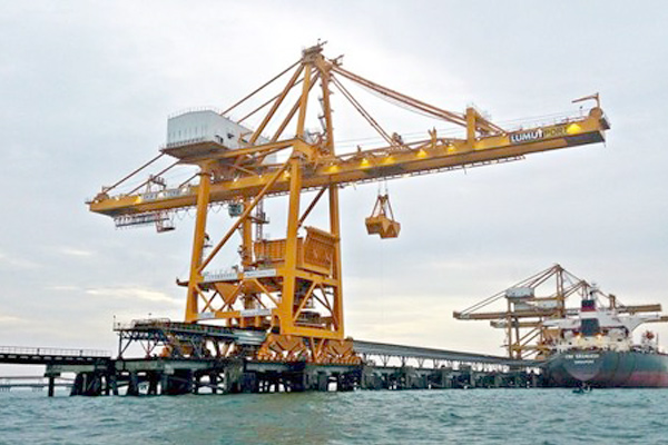 2000tph Grab Ship Unloader Export i Dubai