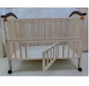 पाइन लकड़ी का बिस्तर समायोज्य शिशु पालना