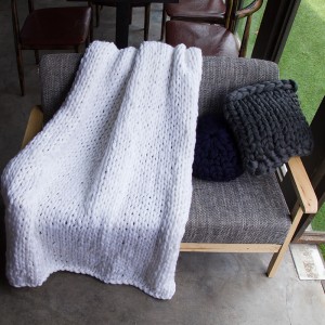 Omenala Ọkachamara Chunky Knit Akwadoro Blanket Heavy Throw Blanket
