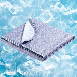 Vente en gros de couverture de refroidissement d'été en soie de glace