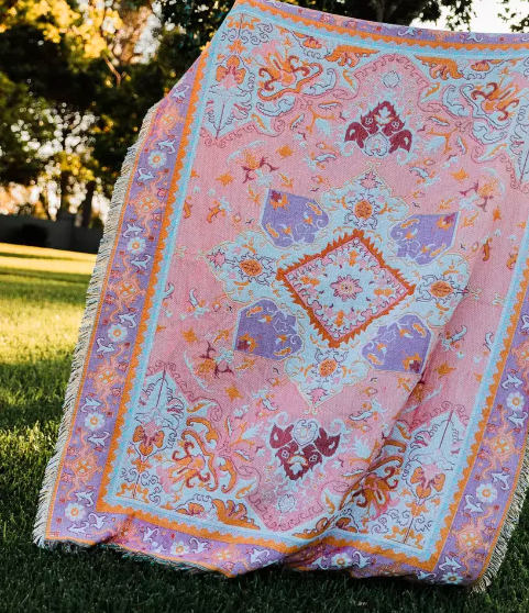 La coperta da picnic perfetta per la tua accogliente casa da campeggio