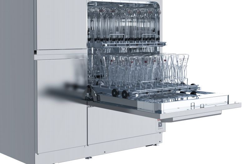 Is the laboratory automatic glassware washer our “helper”?