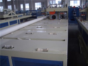 LB-Manuelle und automatische Maschine zur Herstellung von PVC-Rohrmuffen