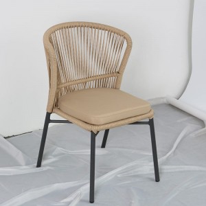 現代の籐家具パティオガーデンセットロープ織り屋外テーブルとテラス椅子用