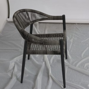 ການອອກແບບໃຫມ່ Aluminum Nordic ເຟີນິເຈີກາງແຈ້ງ Rope Weave Chair ທີ່ນິຍົມສໍາລັບເກົ້າອີ້ໂຮງແຮມ Balcony